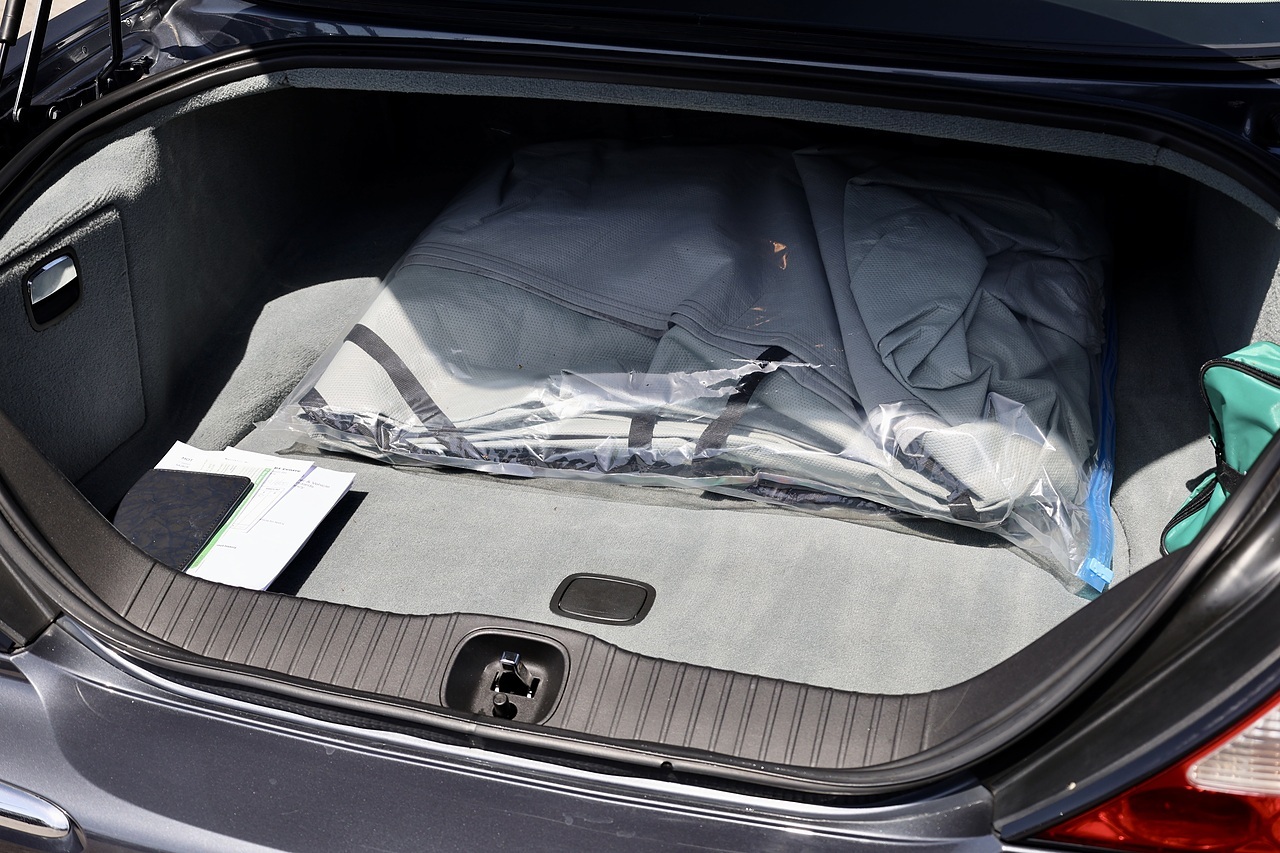 Jaguar XJ8 4.2 V8 Sovereign UK Supplied + Comprehensive History + Exceptional Condition - Large 17