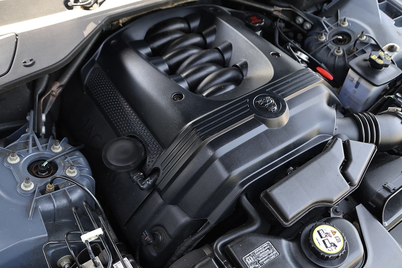 Jaguar XJ8 4.2 V8 Sovereign UK Supplied + Comprehensive History + Exceptional Condition Image 35