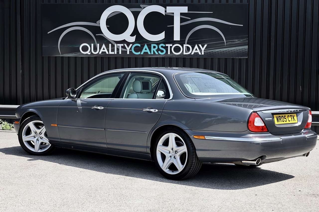 Jaguar XJ8 4.2 V8 Sovereign UK Supplied + Comprehensive History + Exceptional Condition - Large 6