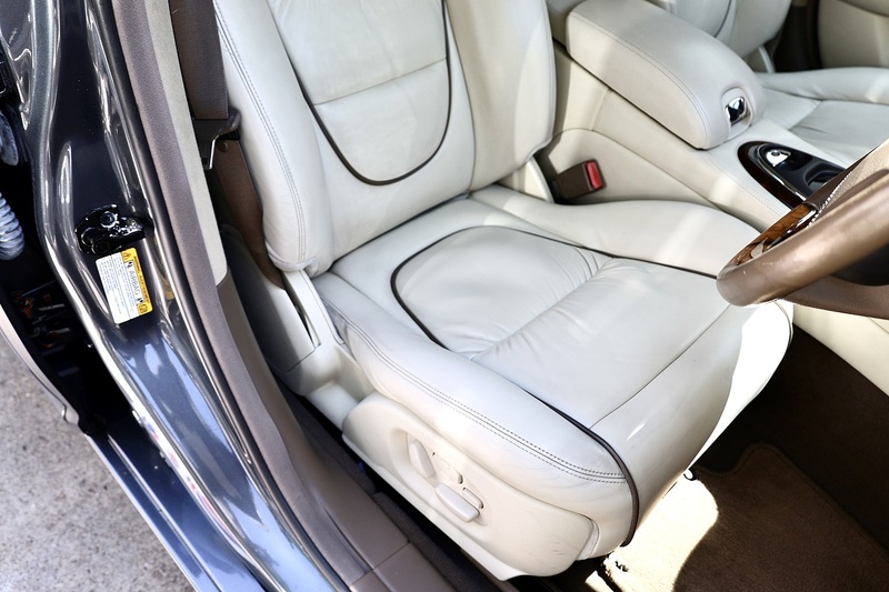 Jaguar XJ8 4.2 V8 Sovereign UK Supplied + Comprehensive History + Exceptional Condition Image 38