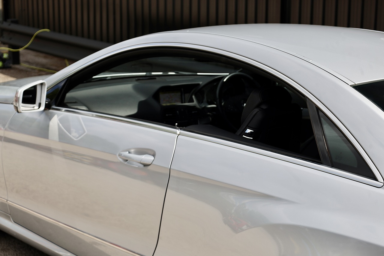 Mercedes-Benz E350 CDI AMG Sport Coupe Full Service History + Significant Recent Expenditure - Large 28