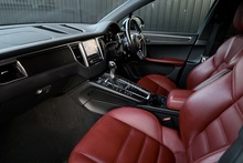 Porsche Macan GTS Macan GTS SUV 3 Automatic Petrol - Thumb 2