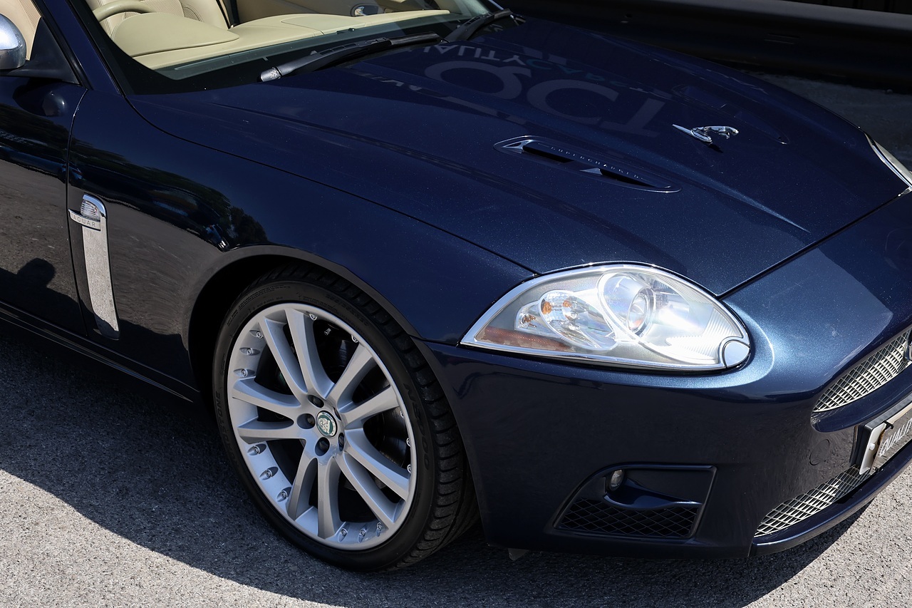 Jaguar XKR Convertible 4 Former Keepers + 17 Services + Desirable Specification - Large 16