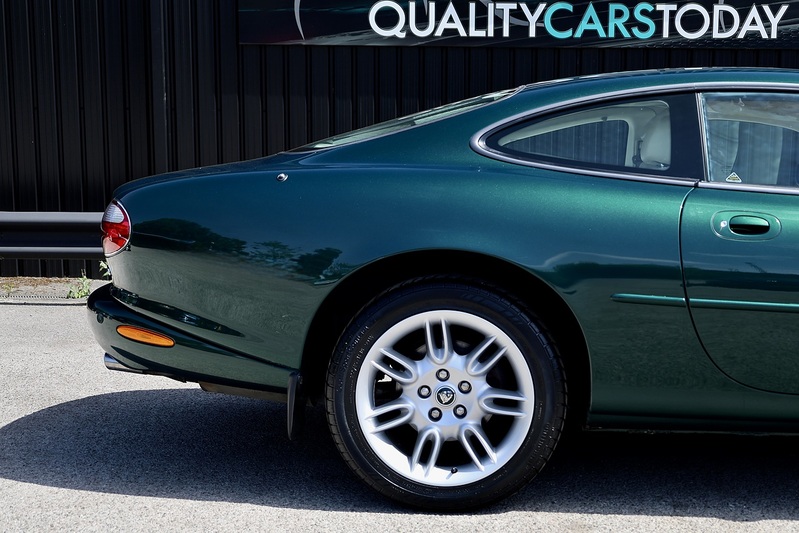 Jaguar XK8 Just 28k Miles + Full Service History + Exceptional Image 19