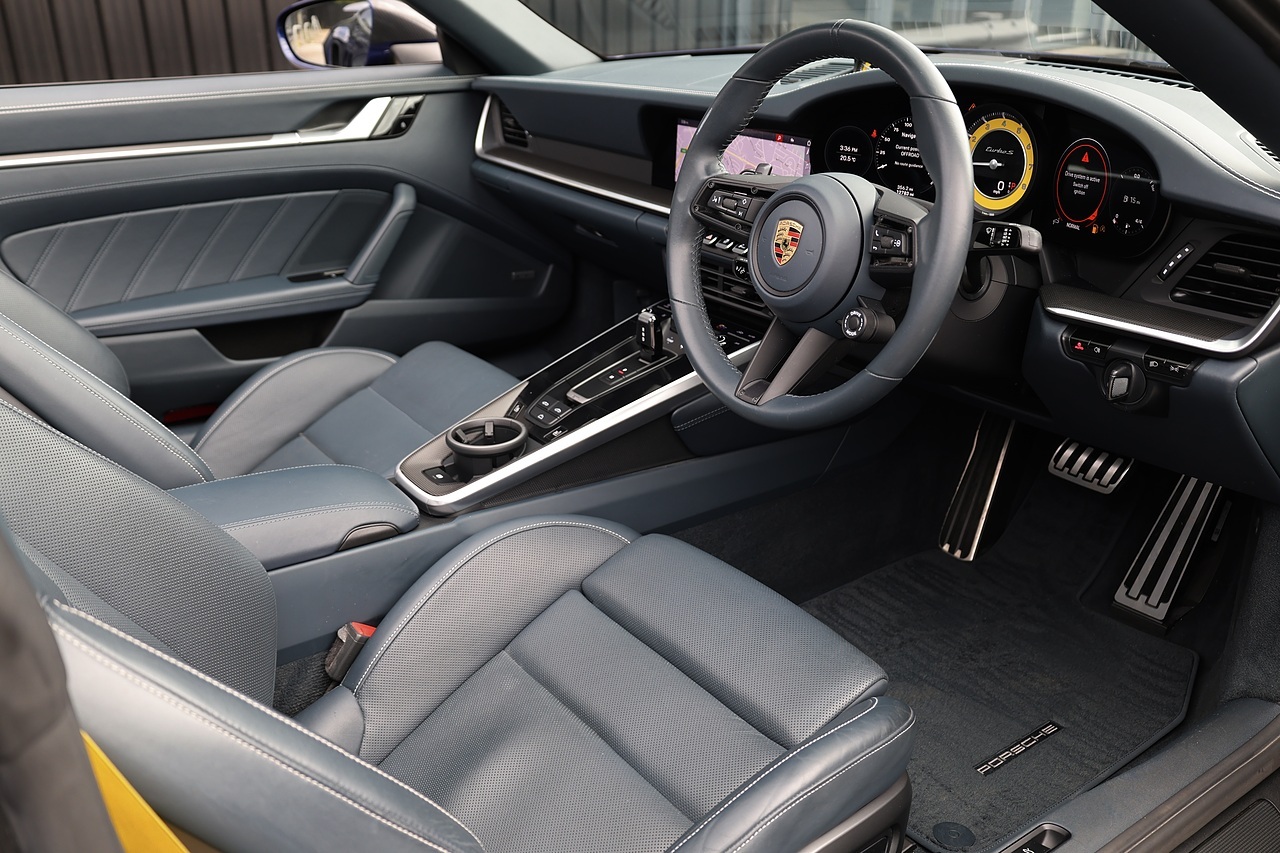 Porsche 911 Turbo S Convertible 1 Former Keeper + £23k Cost Options - Large 6
