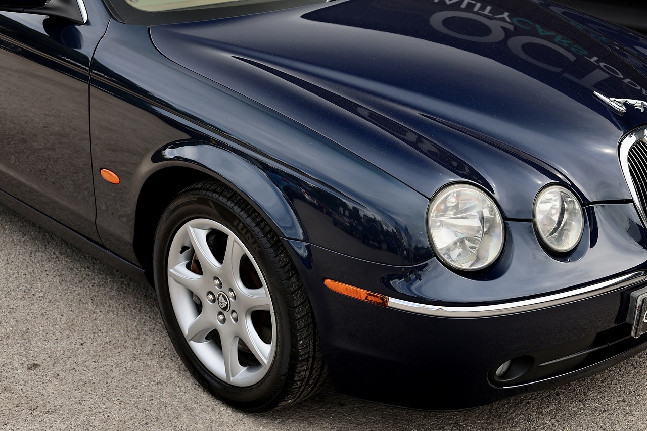 Jaguar S-Type 3.0 Manual Extremely Rare Manual Gearbox + High Luxury Leather - Large 19