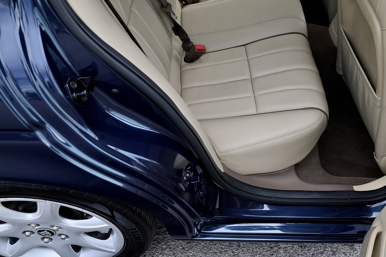 Jaguar S-Type 3.0 Manual Extremely Rare Manual Gearbox + High Luxury Leather - Large 20