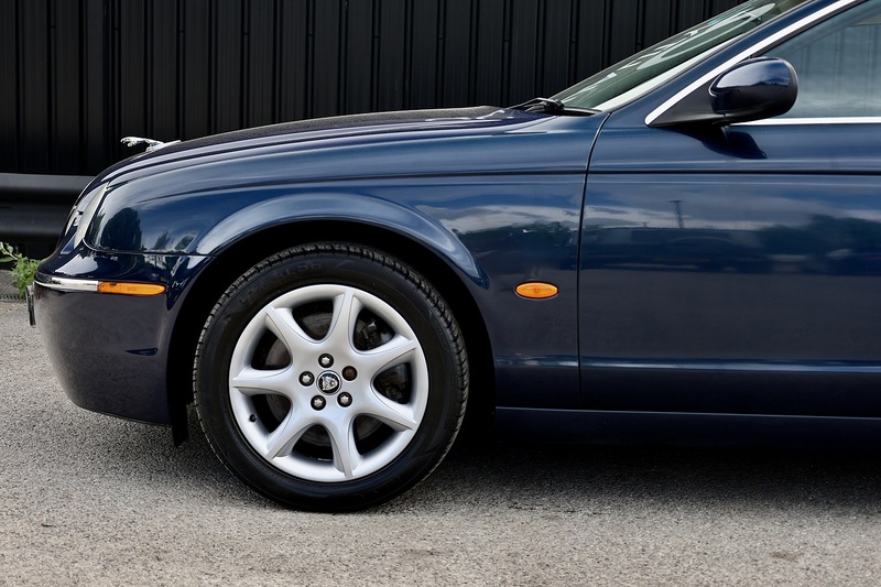 Jaguar S-Type 3.0 Manual Extremely Rare Manual Gearbox + High Luxury Leather Image 29