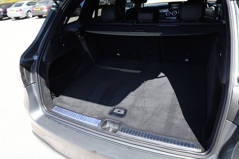 Mercedes-Benz GLC 250d AMG Line Prem+ Just 22k Miles + Distronic Radar Cruise + Pano Rofo Image 25