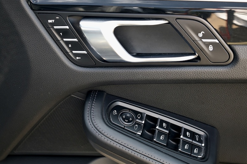 Porsche Macan Turbo 2 Former Keepers + £10k Options + Air Suspension + Pano Roof Image 23