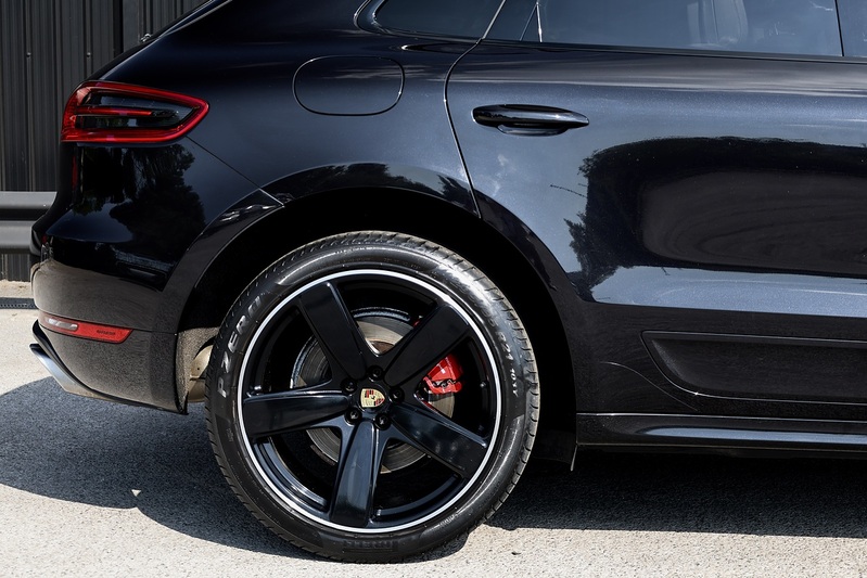 Porsche Macan Turbo 2 Former Keepers + £10k Options + Air Suspension + Pano Roof Image 26