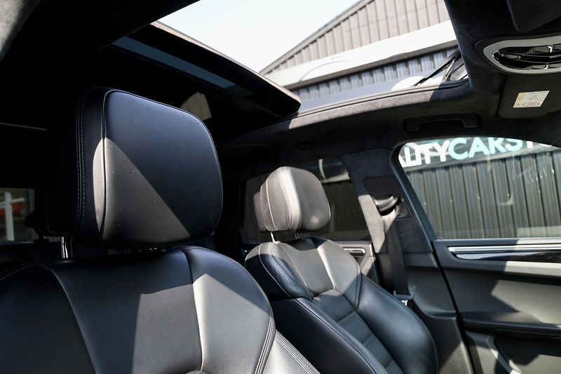 Porsche Macan Turbo 2 Former Keepers + £10k Options + Air Suspension + Pano Roof Image 6