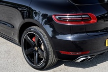 Porsche Macan Turbo 2 Former Keepers + £10k Options + Air Suspension + Pano Roof - Thumb 32