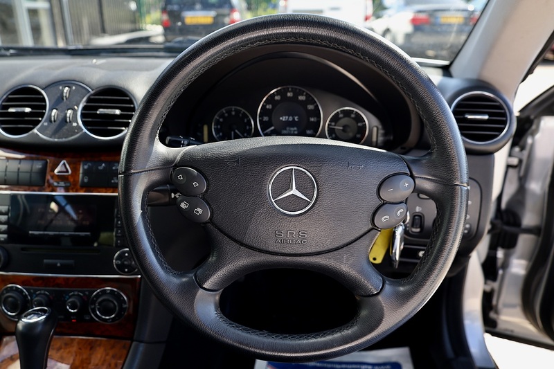 Mercedes-Benz CLK 220 CDI Elegance Just 52k Miles + AMG Wheels + Exceptional Image 15