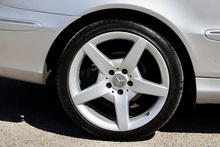 Mercedes-Benz CLK 220 CDI Elegance Just 52k Miles + AMG Wheels + Exceptional - Thumb 31
