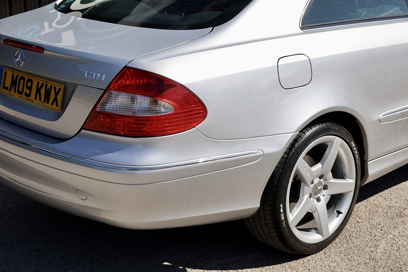 Mercedes-Benz CLK 220 CDI Elegance Just 52k Miles + AMG Wheels + Exceptional Image 16