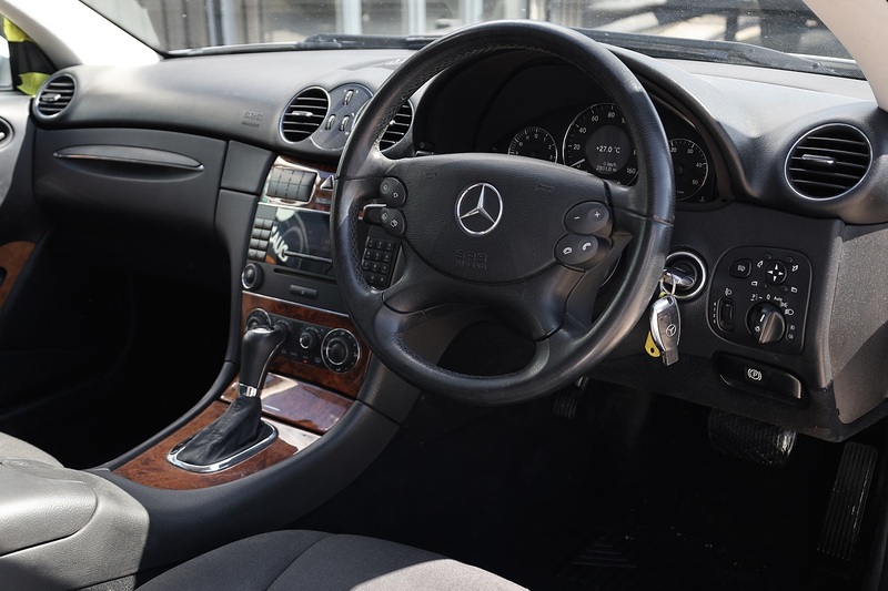 Mercedes-Benz CLK 220 CDI Elegance Just 52k Miles + AMG Wheels + Exceptional Image 22