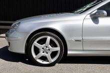Mercedes-Benz CLK 220 CDI Elegance Just 52k Miles + AMG Wheels + Exceptional - Thumb 25