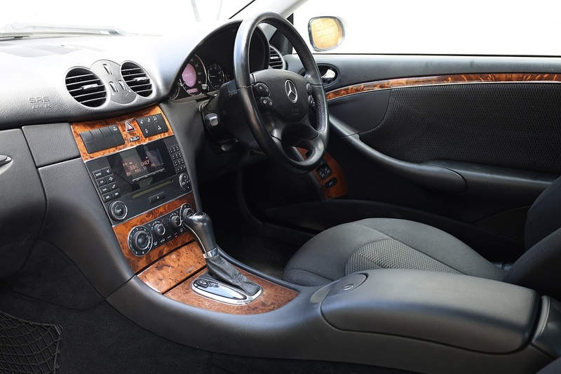 Mercedes-Benz CLK 220 CDI Elegance Just 52k Miles + AMG Wheels + Exceptional Image 8