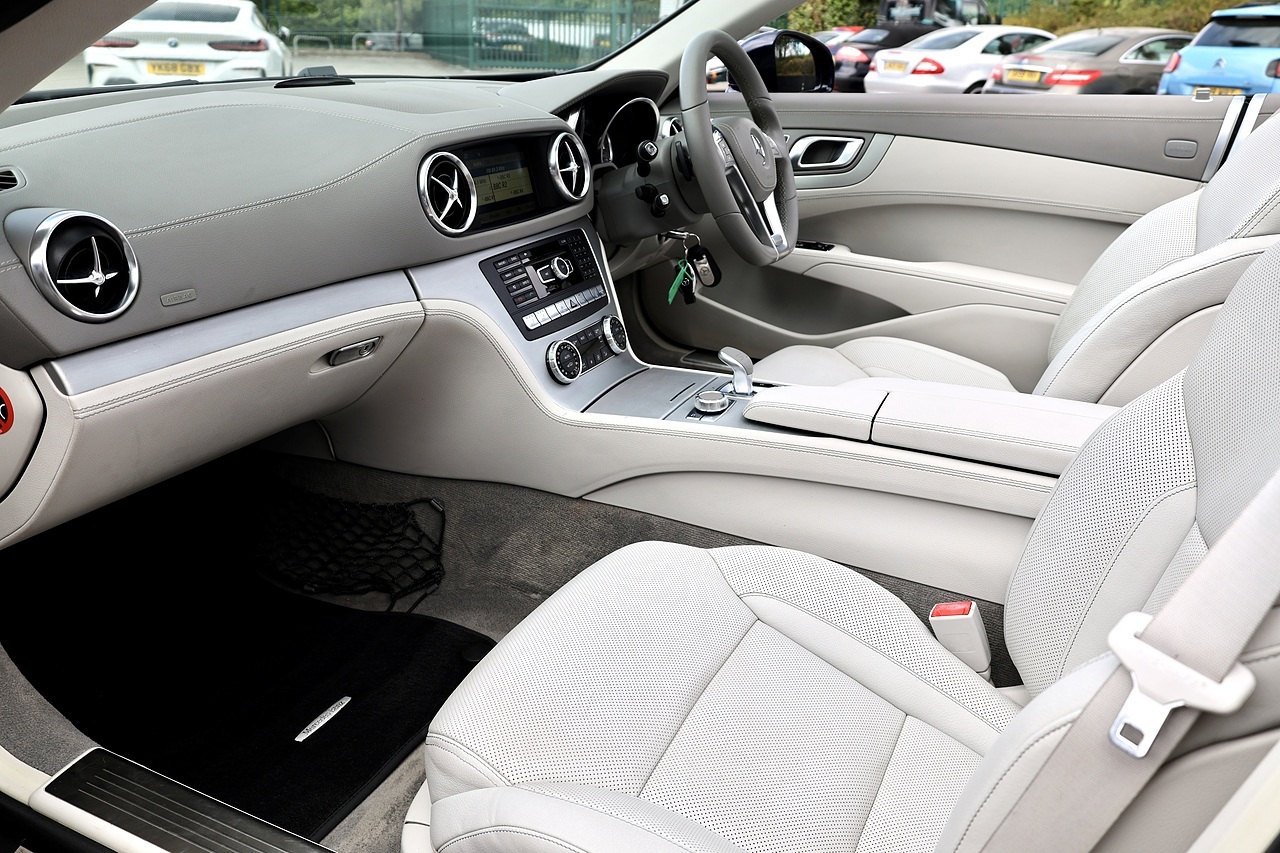Mercedes-Benz SL 350 Full Mercedes Main Dealer History + Magic Sky Control - Large 1