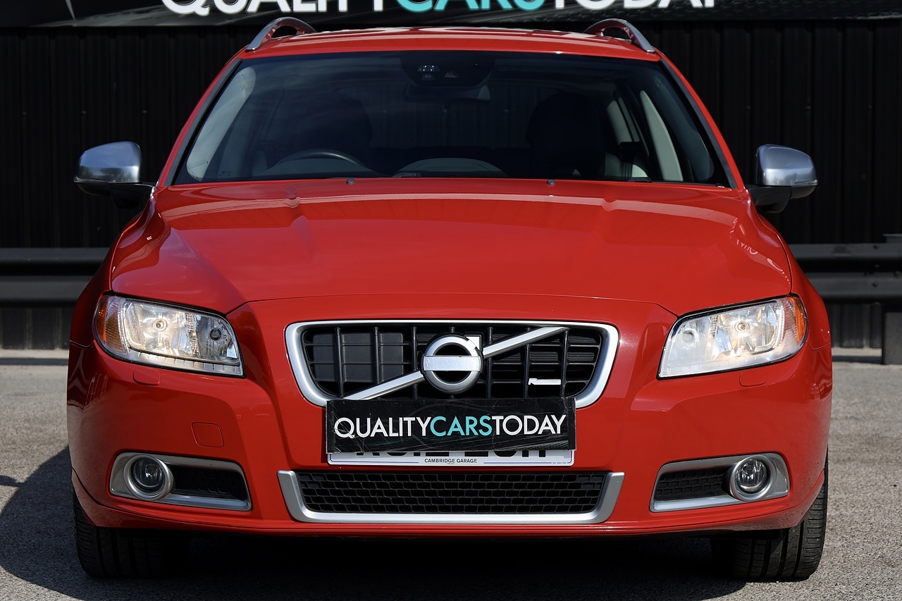Volvo V70 D2 R-Design Automatic + Full Volvo Main Dealer History + ACC + BLIS - Large 3