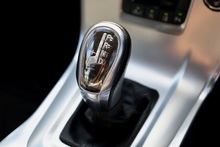 Volvo V70 D2 R-Design Automatic + Full Volvo Main Dealer History + ACC + BLIS - Thumb 9
