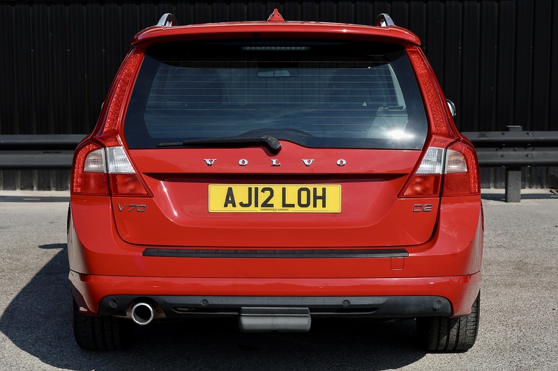 Volvo V70 D2 R-Design Automatic + Full Volvo Main Dealer History + ACC + BLIS Image 4