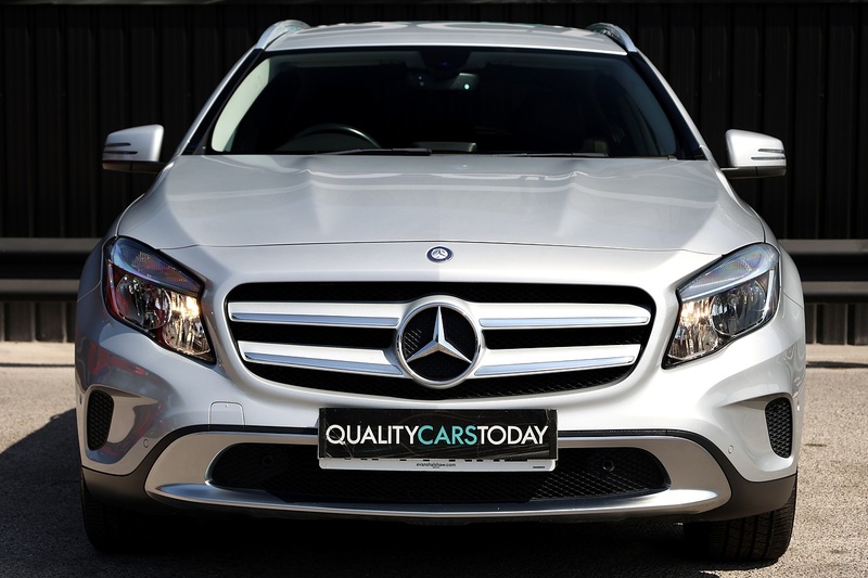 Mercedes-Benz GLA 220 CDI 4Matic SE 2 Former Keepers + Full Service History + Sat Nav + Reverse Cam Image 3