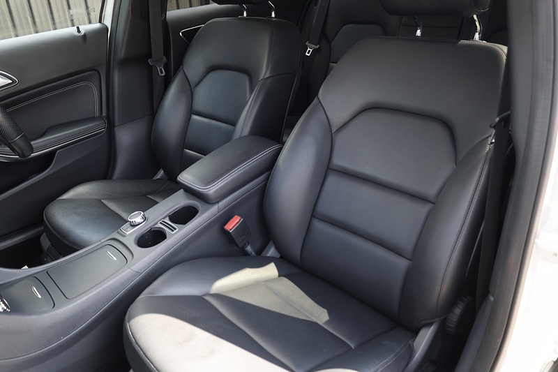 Mercedes-Benz GLA 220 CDI 4Matic SE 2 Former Keepers + Full Service History + Sat Nav + Reverse Cam Image 7