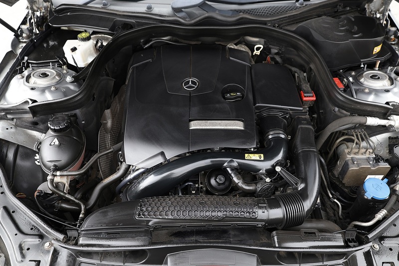 Mercedes-Benz E250 AMG Sport 2 Former Keepers + Full Service History + 360 Cameras Image 16