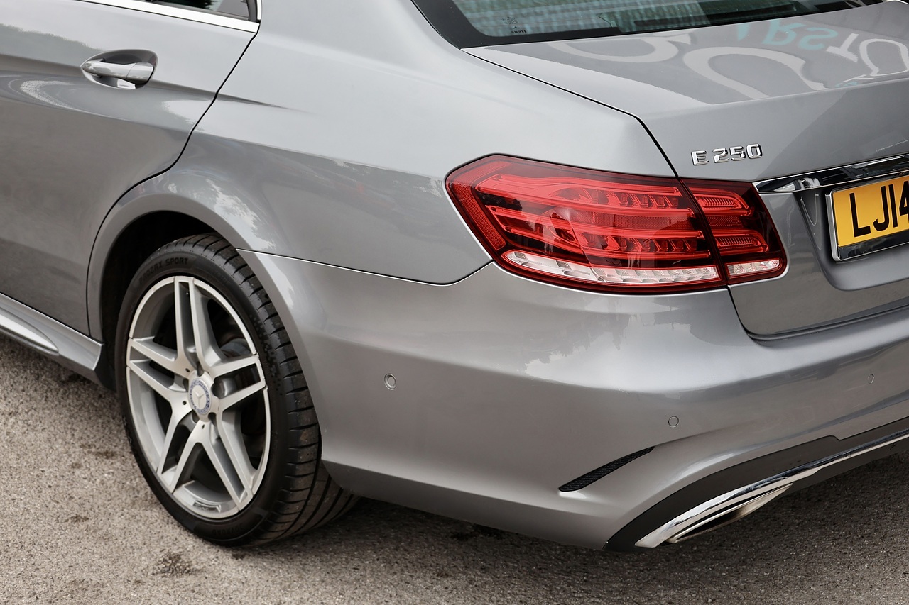 Mercedes-Benz E250 AMG Sport 2 Former Keepers + Full Service History + 360 Cameras - Large 29