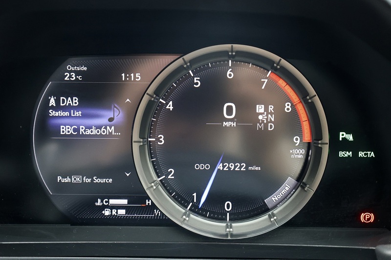 Lexus LC 500 V8 Sport Full Lexus Service History + Lexus Warranty Image 18