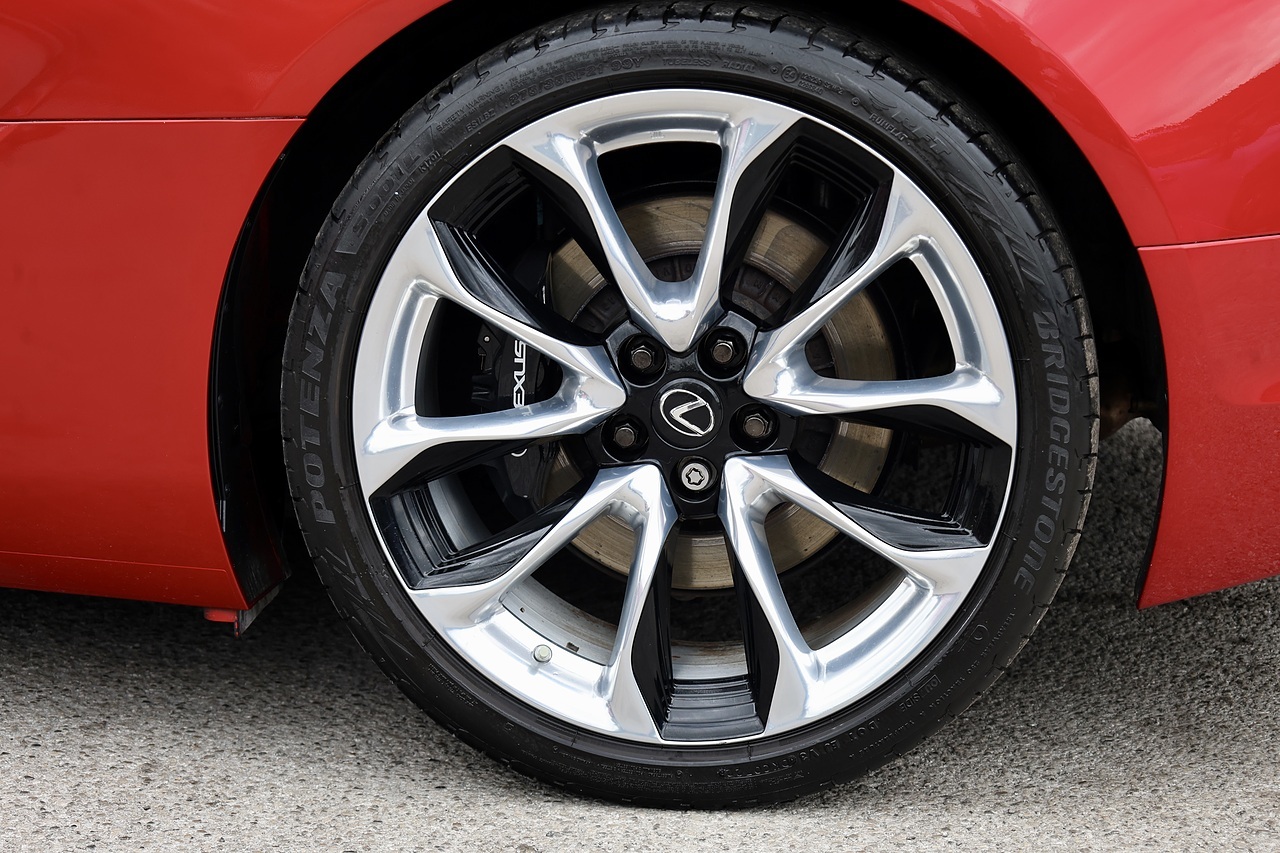 Lexus LC 500 V8 Sport Full Lexus Service History + Lexus Warranty - Large 32