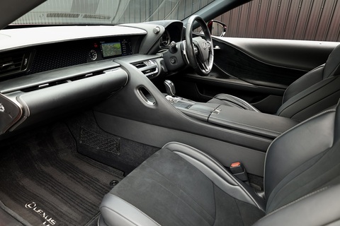 Full Lexus Service History + Lexus Warranty