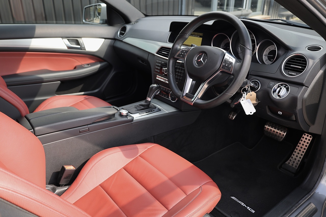 Mercedes-Benz C250 CDI Coupe AMG Sport Edition C250 CDI Coupe AMG Sport Edition 2.1 2dr Coupe Automatic Diesel - Large 6