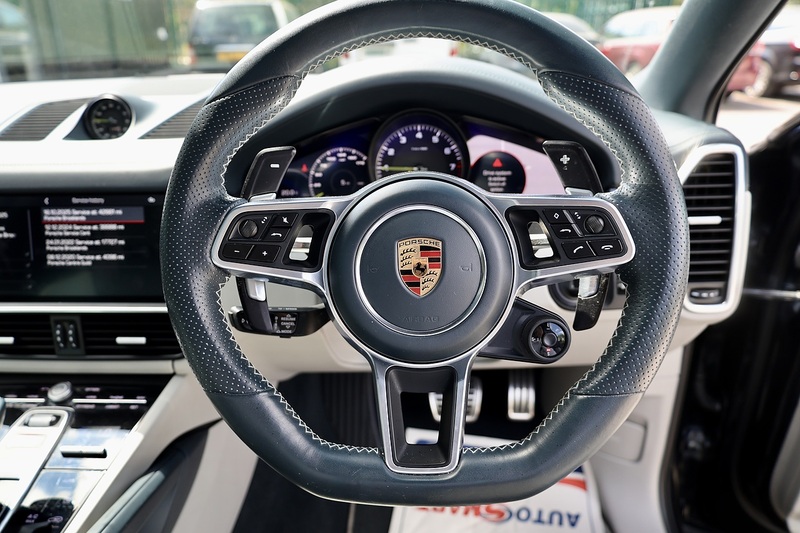 Porsche Cayenne Coupe E-Hybrid 2 Former Keepers + Full Porsche Main Dealer History + £91,000 List Price Image 16