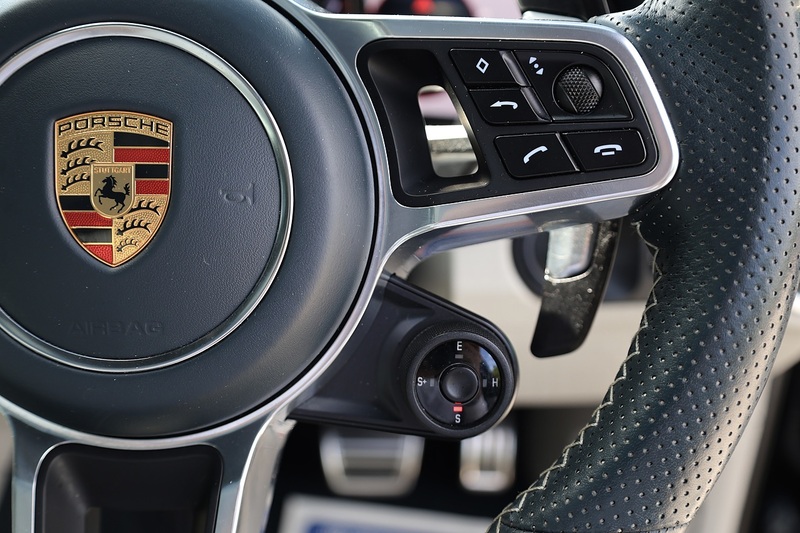 Porsche Cayenne Coupe E-Hybrid 2 Former Keepers + Full Porsche Main Dealer History + £91,000 List Price Image 17