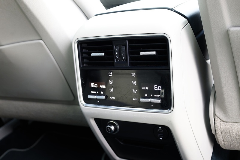 Porsche Cayenne Coupe E-Hybrid 2 Former Keepers + Full Porsche Main Dealer History + £91,000 List Price Image 27