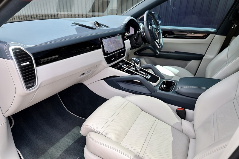 Porsche Cayenne Coupe E-Hybrid 2 Former Keepers + Full Porsche Main Dealer History + £91,000 List Price Image 2