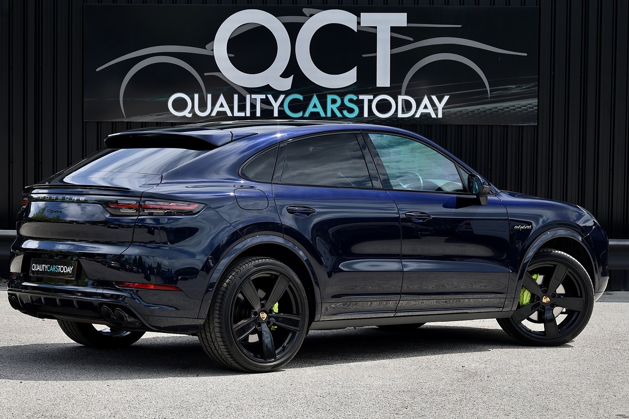 Porsche Cayenne Coupe E-Hybrid 2 Former Keepers + Full Porsche Main Dealer History + £91,000 List Price - Large 11