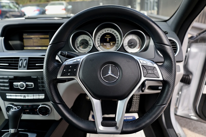 Mercedes-Benz C350 CDI AMG Sport Just 24k Miles + Full Mercedes Main Dealer History Image 15