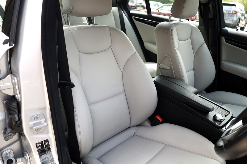 Mercedes-Benz C350 CDI AMG Sport Just 24k Miles + Full Mercedes Main Dealer History Image 16