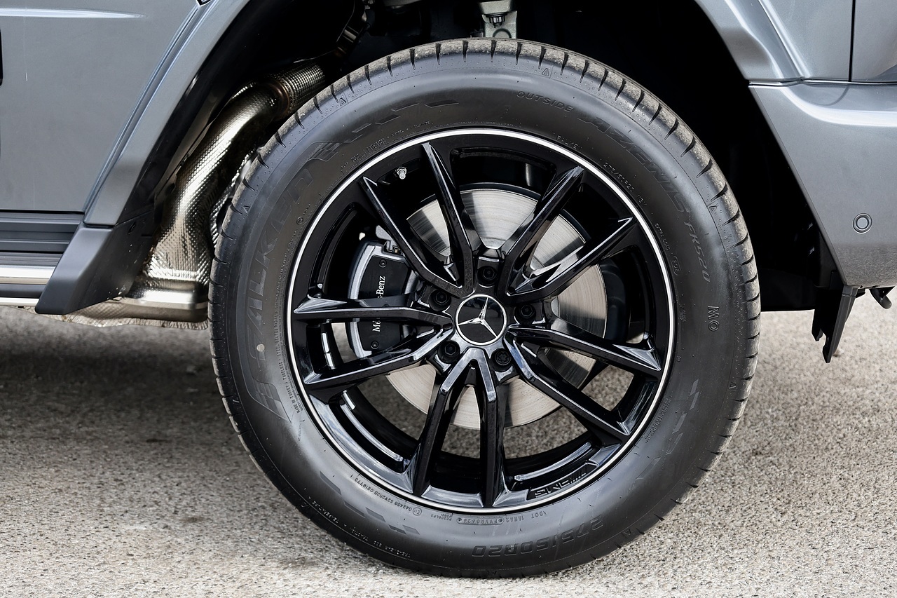 Mercedes-Benz G450d AMG Line Prem+ Night Package + VAT Qualifying - Large 42