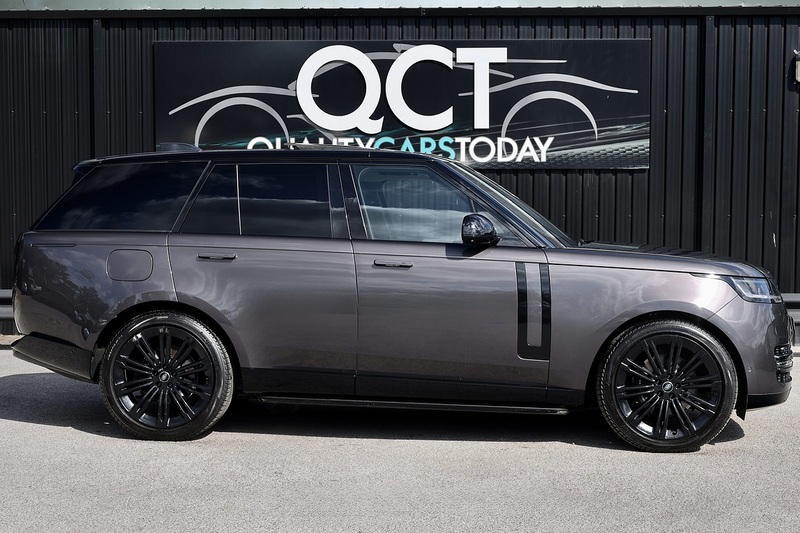 Land Rover Range Rover D350 First Edition Land Rover Warranty + Deployable Steps + Premium Paint Image 5