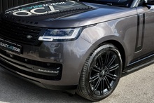 Land Rover Range Rover D350 First Edition Land Rover Warranty + Deployable Steps + Premium Paint - Thumb 34