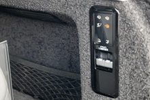 Land Rover Range Rover D350 First Edition Land Rover Warranty + Deployable Steps + Premium Paint - Thumb 26
