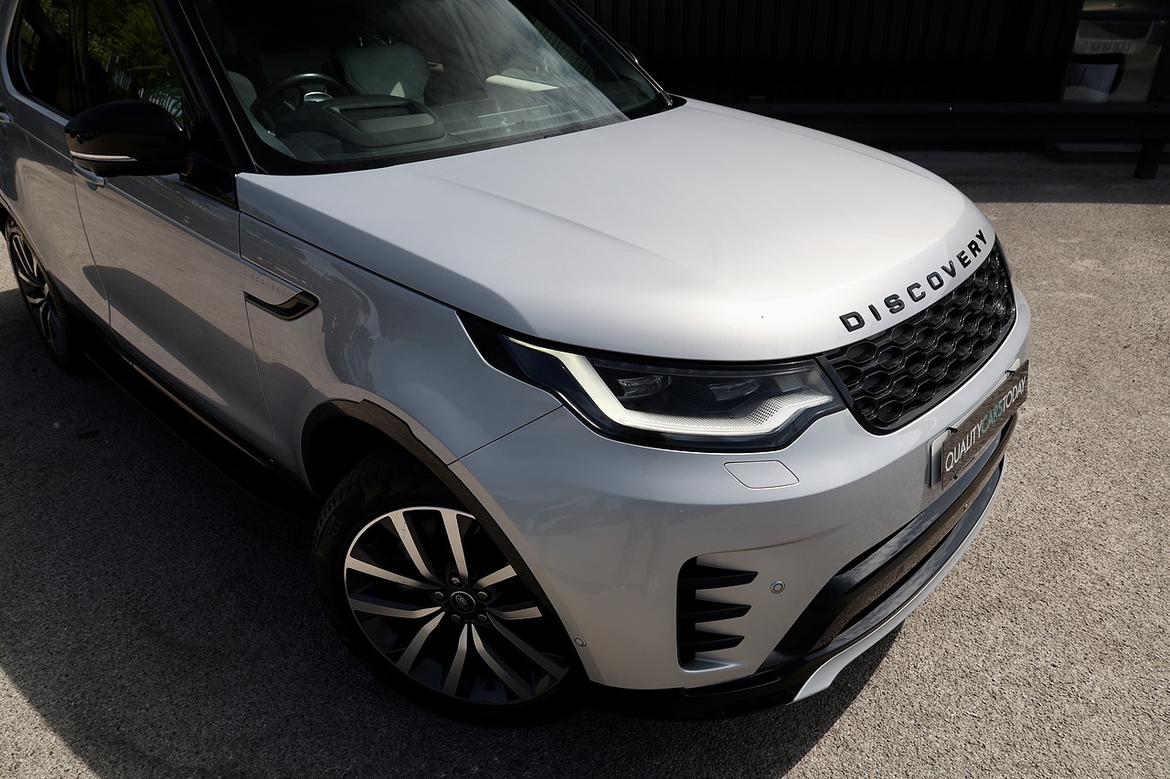 Land Rover Discovery 3.0 R-Dynamic SE 1 Former Keeper + Full Land Rover History + Land Rover Warranty - Large 24