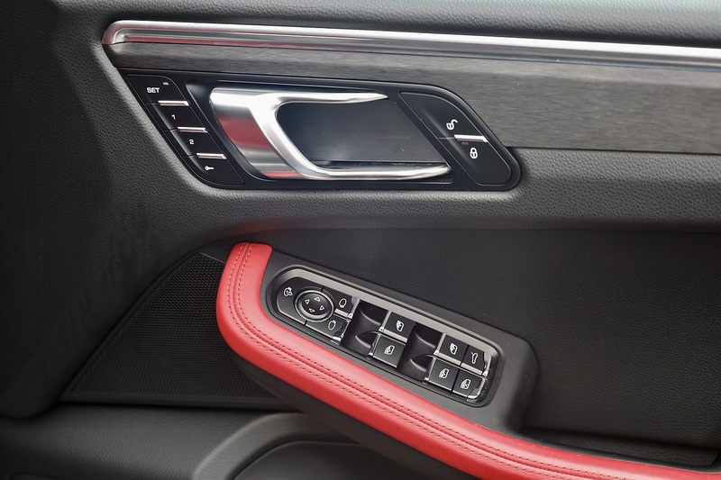 Porsche Macan GTS Image 21