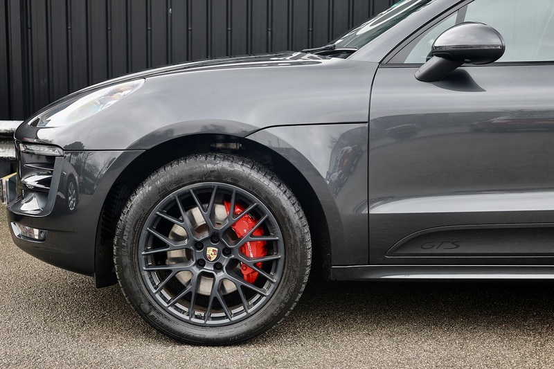 Porsche Macan GTS Image 24