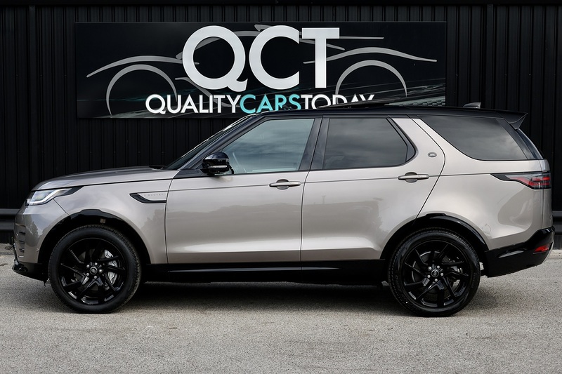 Land Rover Discovery D300 R-Dynamic SE 1 Owner + VAT Qualifying + Sliding Pano Roof Image 1